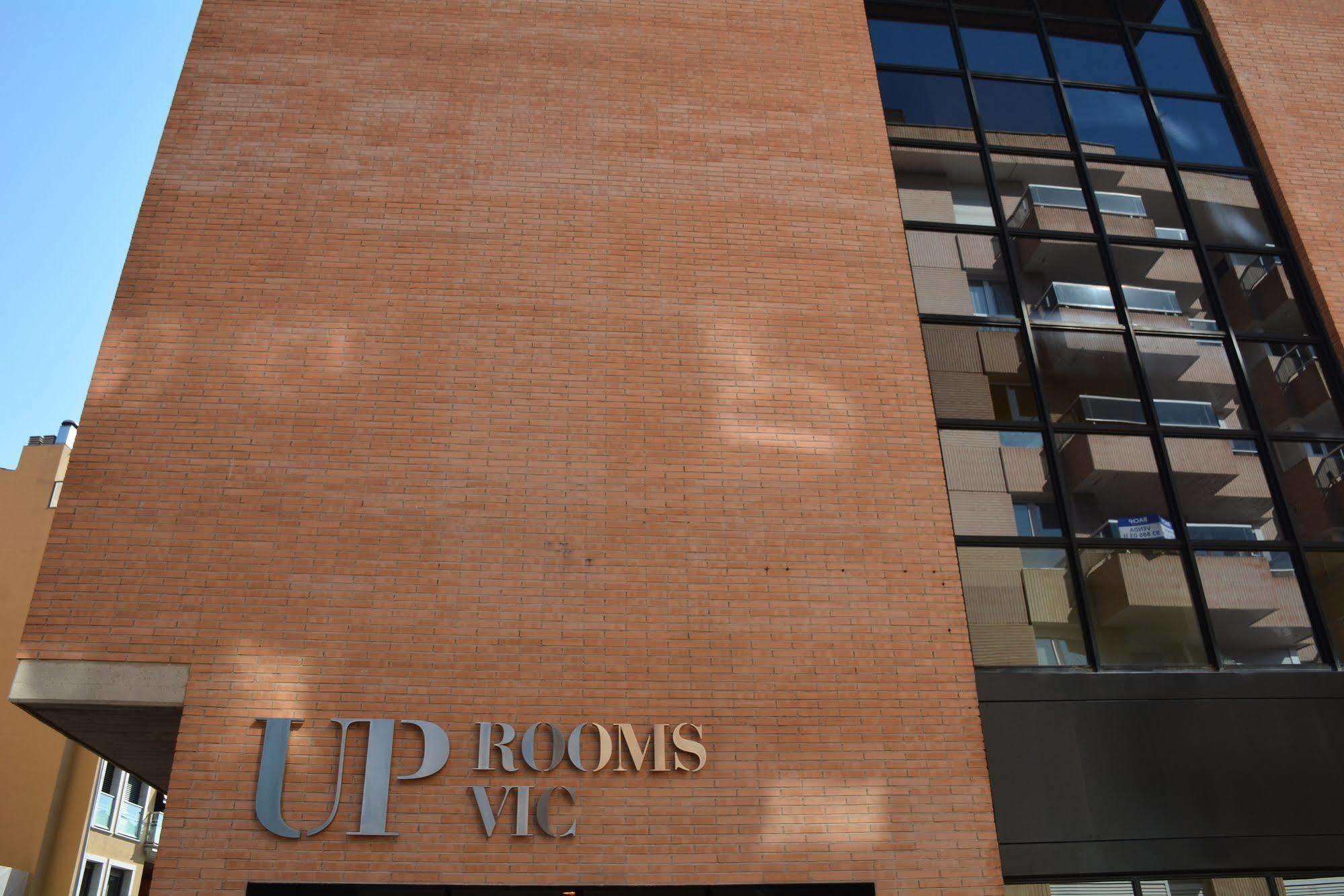 Up Rooms Vic Hotel Exterior foto